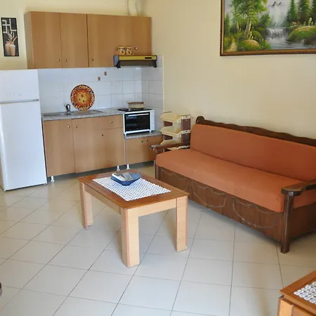 Alvin Apartment *